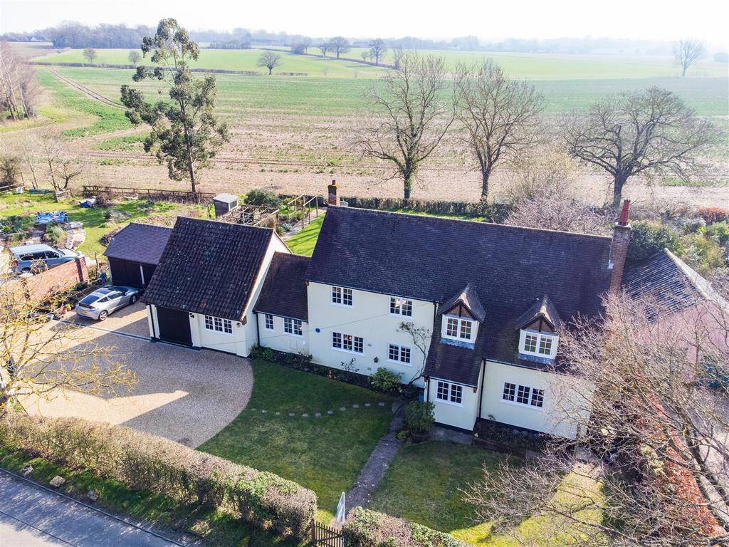 Well House, Round Maple, Edwardstone, Suffolk 5 bed detached house for