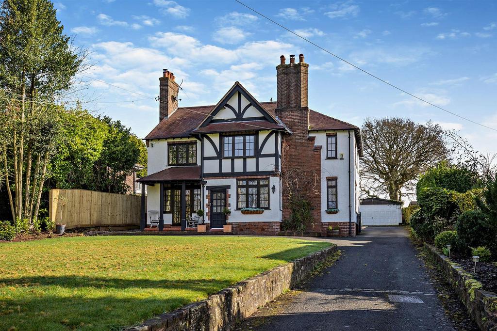 Barlaston Old Road, Trentham 4 bed detached house for sale £915,000