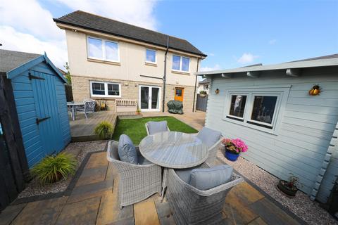 32 Canberra Crescent, Kirkcaldy, KY2 6GE