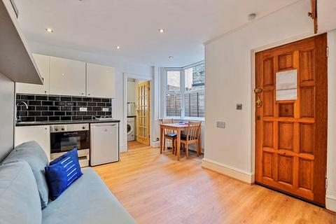 Studio to rent - Fortune Green Road, London, NW6
