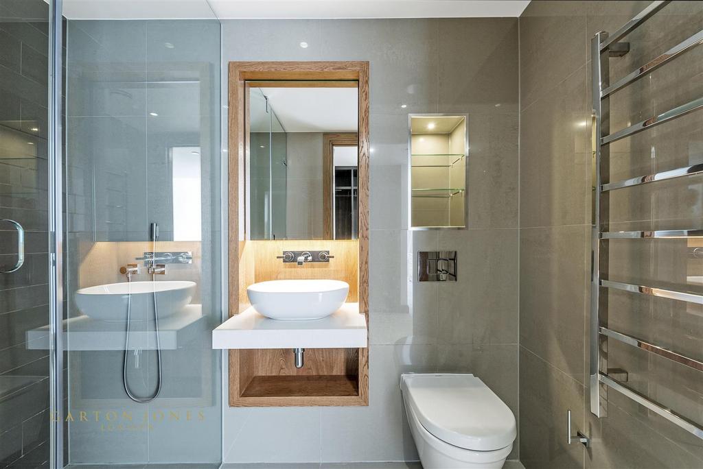 En Suite.jpg