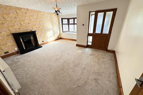 3 bedroom semi-detached house to rent, Mildenhall Close, Fens, Hartlepool