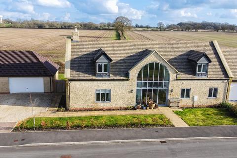 4 bedroom detached house for sale, Southside Close, Corston, Malmesbury