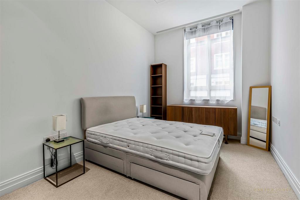 Bedroom.JPG