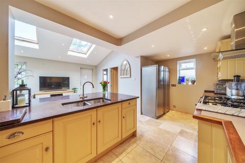 4 bedroom detached house for sale - Yewstock Crescent West, Chippenham