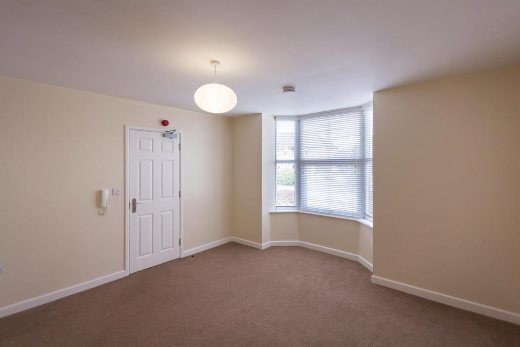 The Globe Apartments, Alcester 1 bed apartment £700 pcm (£162 pw)