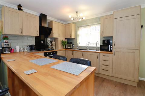 4 bedroom detached bungalow for sale, Hamilton Road, Alford