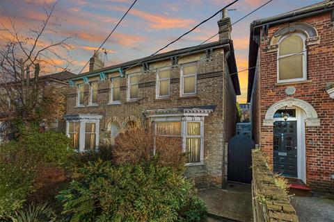 3 bedroom semi-detached house for sale, Melford Road, Sudbury