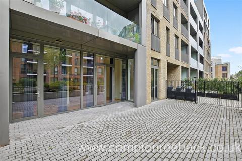 3 bedroom apartment to rent - Kilburn Park Road, London NW6