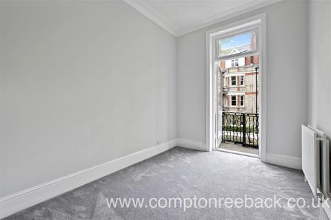 3 bedroom apartment to rent - Castellain Mansions, Castellain Road, Maida Vale W9