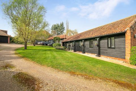 5 bedroom barn conversion for sale - Rectory Road, Sible Hedingham, Halstead, CO9