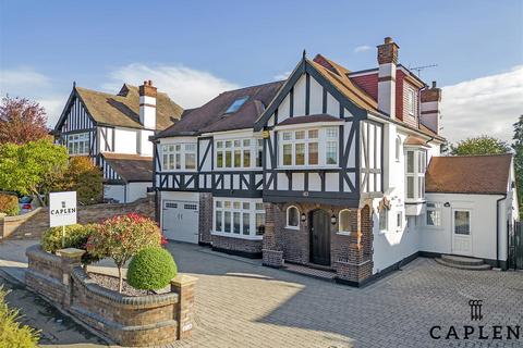 6 bedroom detached house for sale, Worcester Crescent, Woodford Green