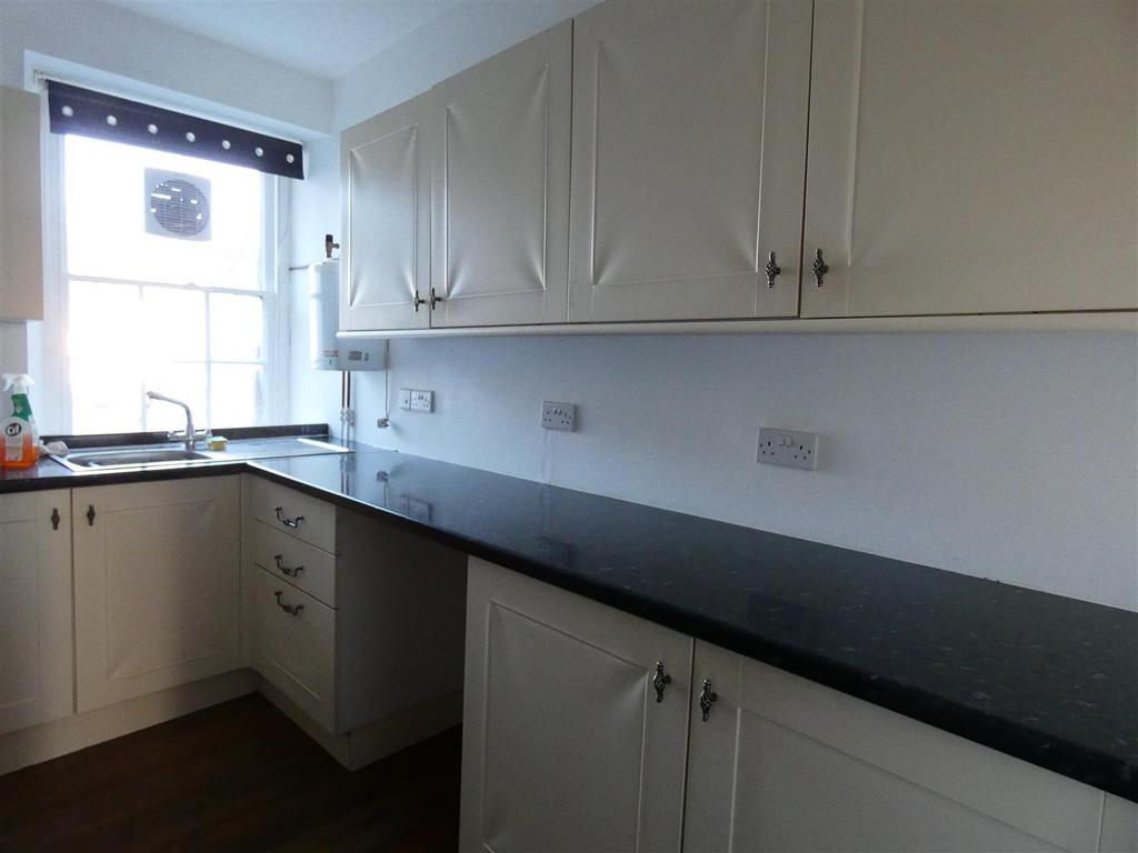 KITCHEN &amp; CLOAKROOM
