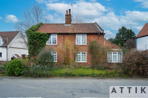 3 bedroom detached house for sale, Mill Road, Holton