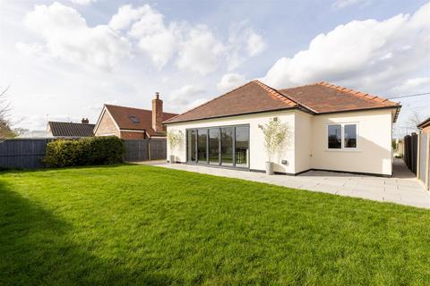 4 bedroom detached bungalow for sale, Broad Lane, Stapeley, Nantwich