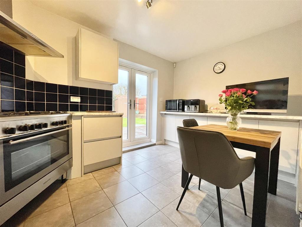 Kitchen diner