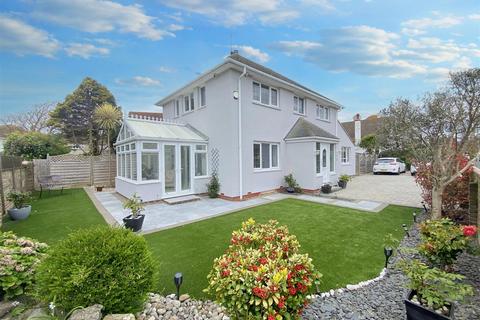 5 bedroom detached house for sale, Hythe Close, Worthing