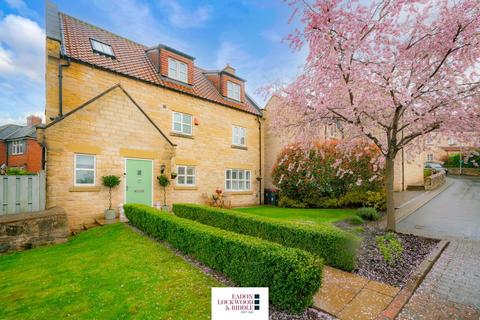 5 bedroom detached house for sale, Church Farm Court, South Anston, Sheffield
