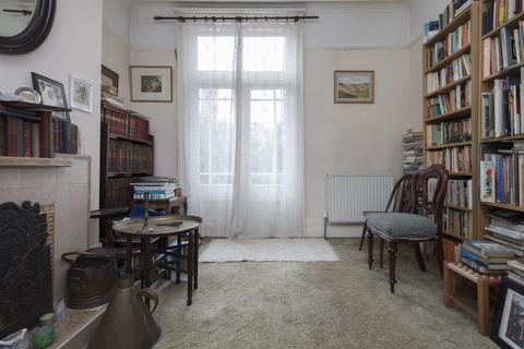 46 Knatchbull Road, London, SE5 9QY