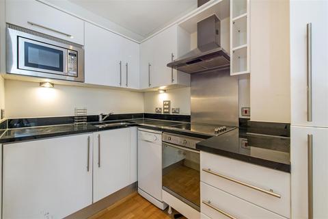2 bedroom flat for sale, Romney House, 47 Marsham Street, London SW1P
