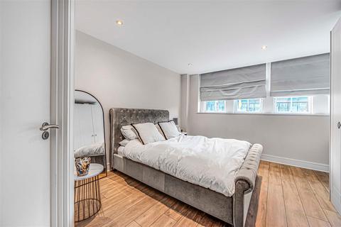 3 bedroom flat for sale, Romney House, 47 Marsham Street, London, SW1P