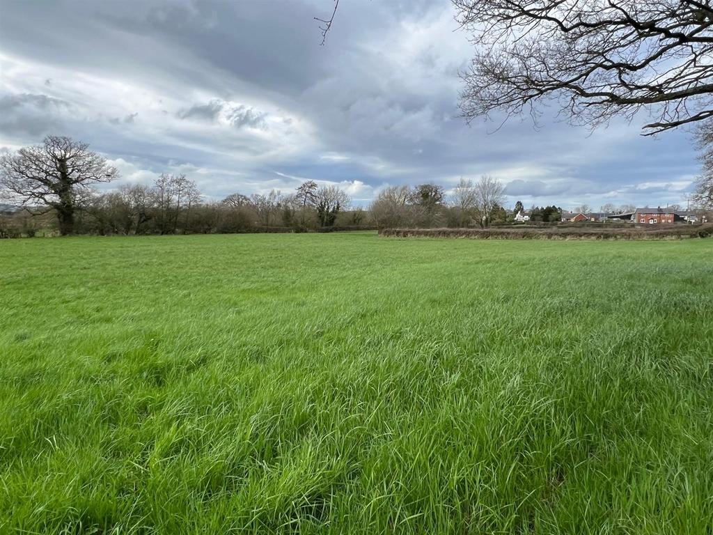 Chapel Lane, Dudleston Heath, Ellesmere. Land for sale £30,000