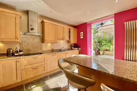 4 bedroom link detached house for sale - Buxton Road, Disley, Stockport