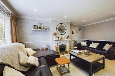 5 Blackwater Close, Basingstoke, RG21 4QB