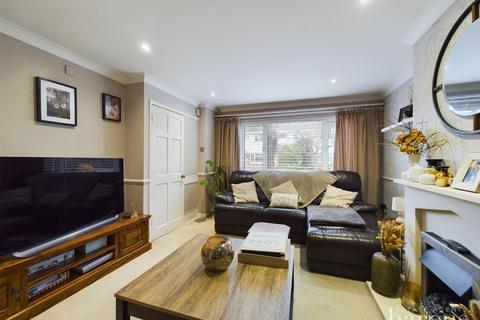 5 Blackwater Close, Basingstoke, RG21 4QB