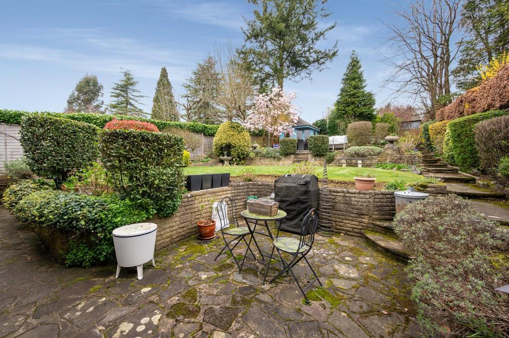 HOLLY LANE EAST BANSTEAD 128 (20 FROM 34)-30.jpg