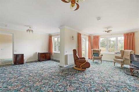 2 bedroom retirement property for sale, Butt Street, Minchinhampton, Stroud
