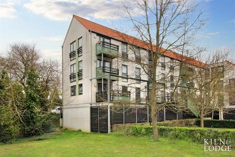 2 bedroom flat for sale, Upper Chase, Chelmsford