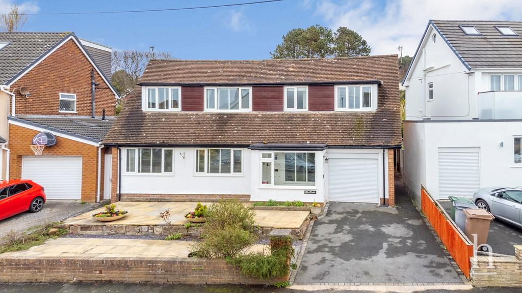 Melloncroft Drive, Caldy CH48 3 bed detached house for sale £700,000
