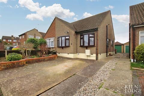 2 bedroom semi-detached bungalow for sale - Tylers Close, Chelmsford