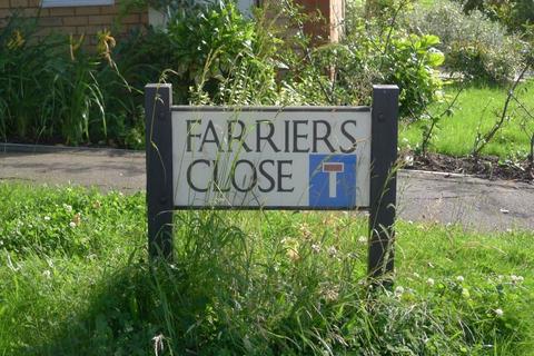 1 Farriers Close, Baldock, SG7 5BQ
