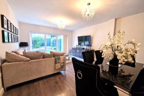 3 bedroom house to rent - Orchard Way, Chigwell IG7