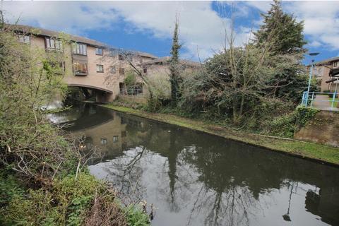16 Pointer Close, London, SE28 8PN