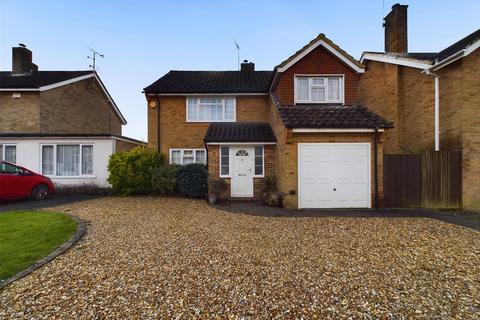 4 bedroom detached house for sale, Home Close, Crawley