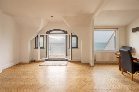 2 bedroom apartment for sale, The Leas, Chalkwell