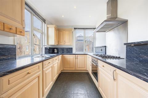 2 bedroom apartment for sale, The Leas, Chalkwell
