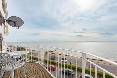 2 bedroom penthouse for sale, RUNNEMEDE, THE LEAS, Chalkwell