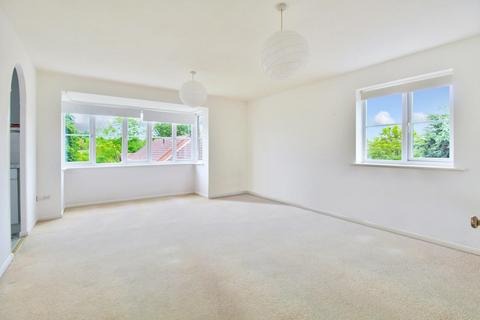 2 bedroom apartment for sale, River Meads, St Margarets