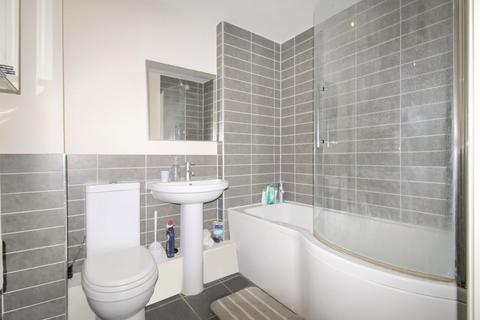 2 bedroom flat for sale, Fusion Court, Ware