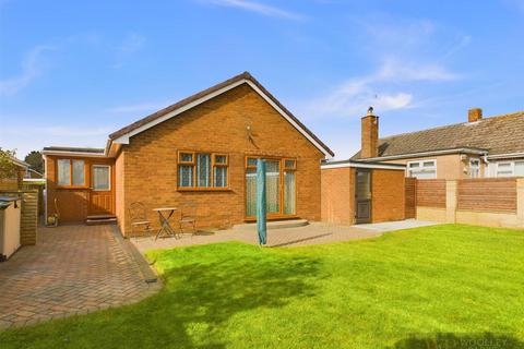 2 bedroom detached bungalow for sale, Church Road, Wawne, Hull