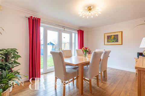 6 Apple Tree Close, Euxton, Chorley, PR7 6LN