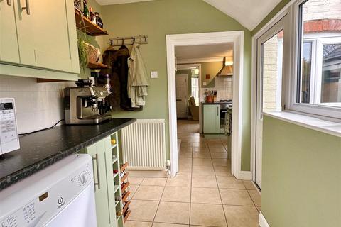 1270 Evesham Road, Astwood Bank, Redditch, B96 6AX