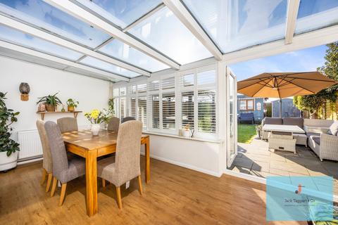 12 Orchard Close, Southwick, Brighton, BN42 4NJ