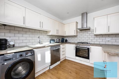 12 Orchard Close, Southwick, Brighton, BN42 4NJ