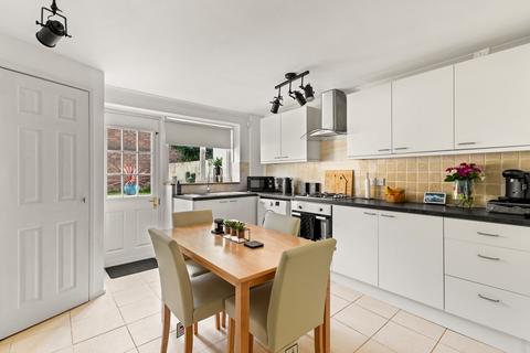 2 Beaconsfield Road, Dover, CT16 2LJ
