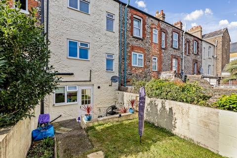 2 Beaconsfield Road, Dover, CT16 2LJ